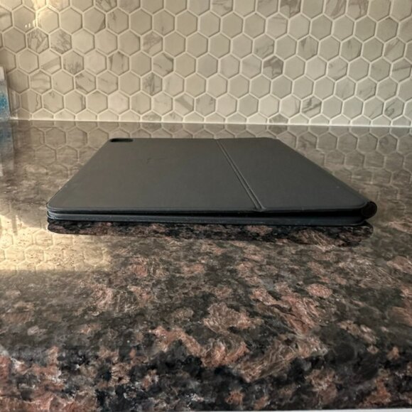 Magic Keyboard for iPad Pro 12.9 Inch - Picture 5 of 6